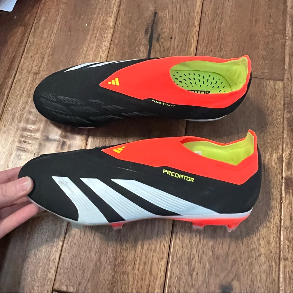 Adidas predator elite laceless fg soccer cleats size 6